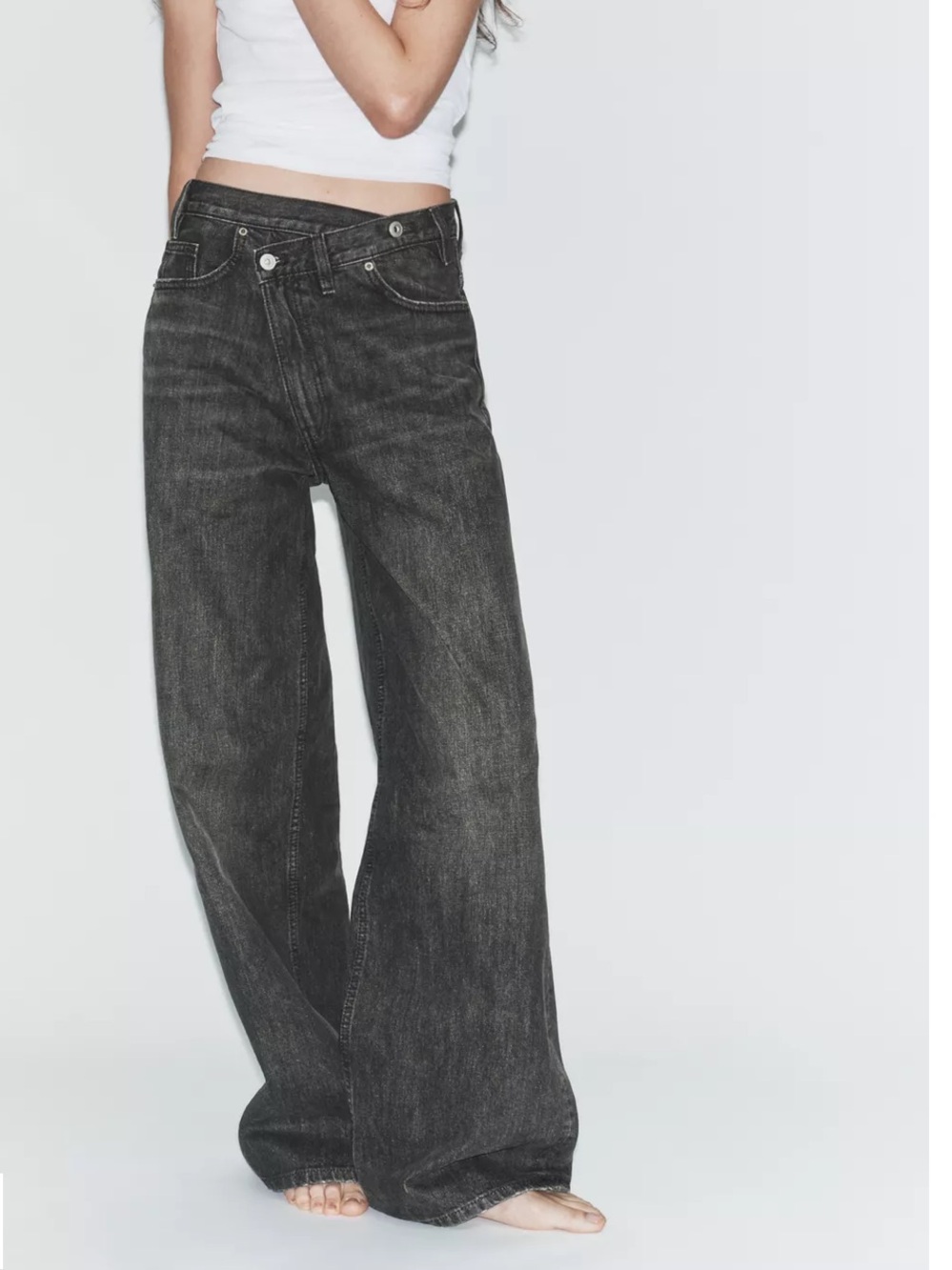 Zara Wide-Leg crossover waist Jeans